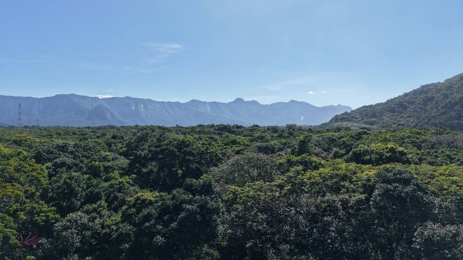 Vista da Serra do Mar a partir de Guaratuba, Bertioga